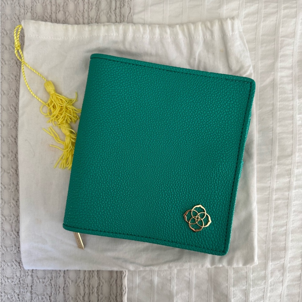 Kendra Scott Jewelry Case